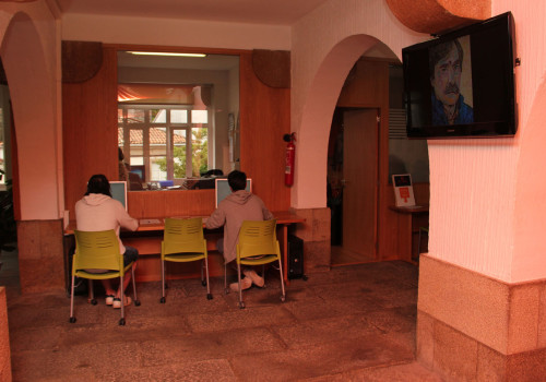 Hall Entrada