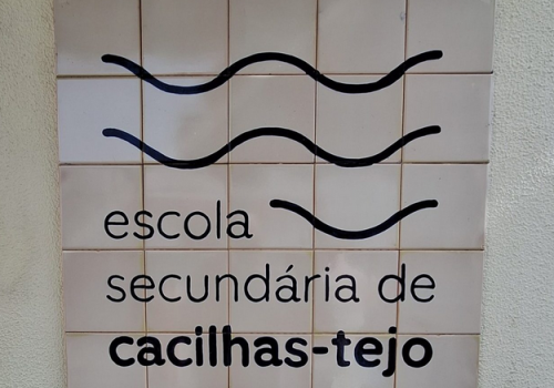 Escola Secundária Cacilhas-Tejo