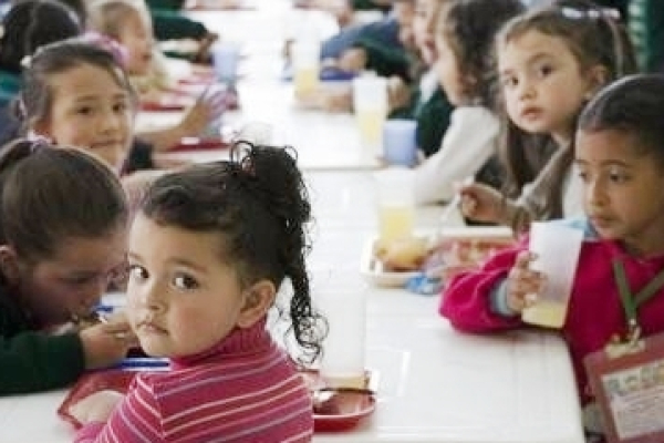 Agricultura: El apoyo a las campesinas reduciría la subnutrición en el mundo