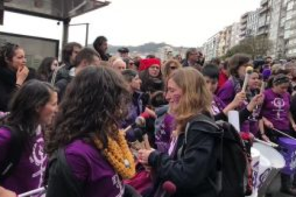 ‘Para transformar la vida de las mujeres’.Multitudinaria manifestación.
