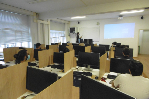 Rumo ao B1: Imaxes para a Historia